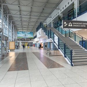 Veřejná část letiště-schodiště